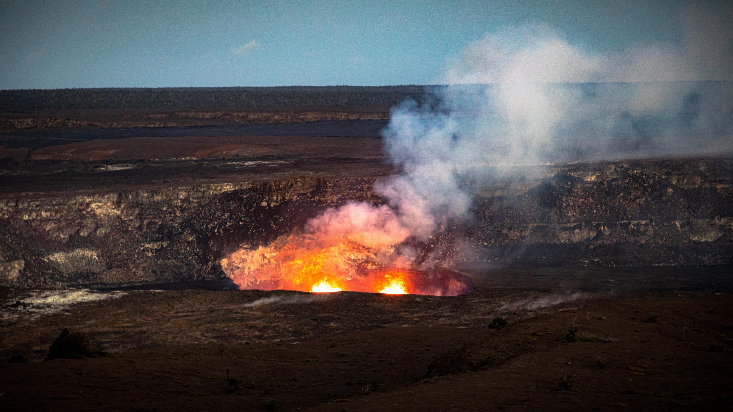 Cratère Halemaʻumaʻu en éruption