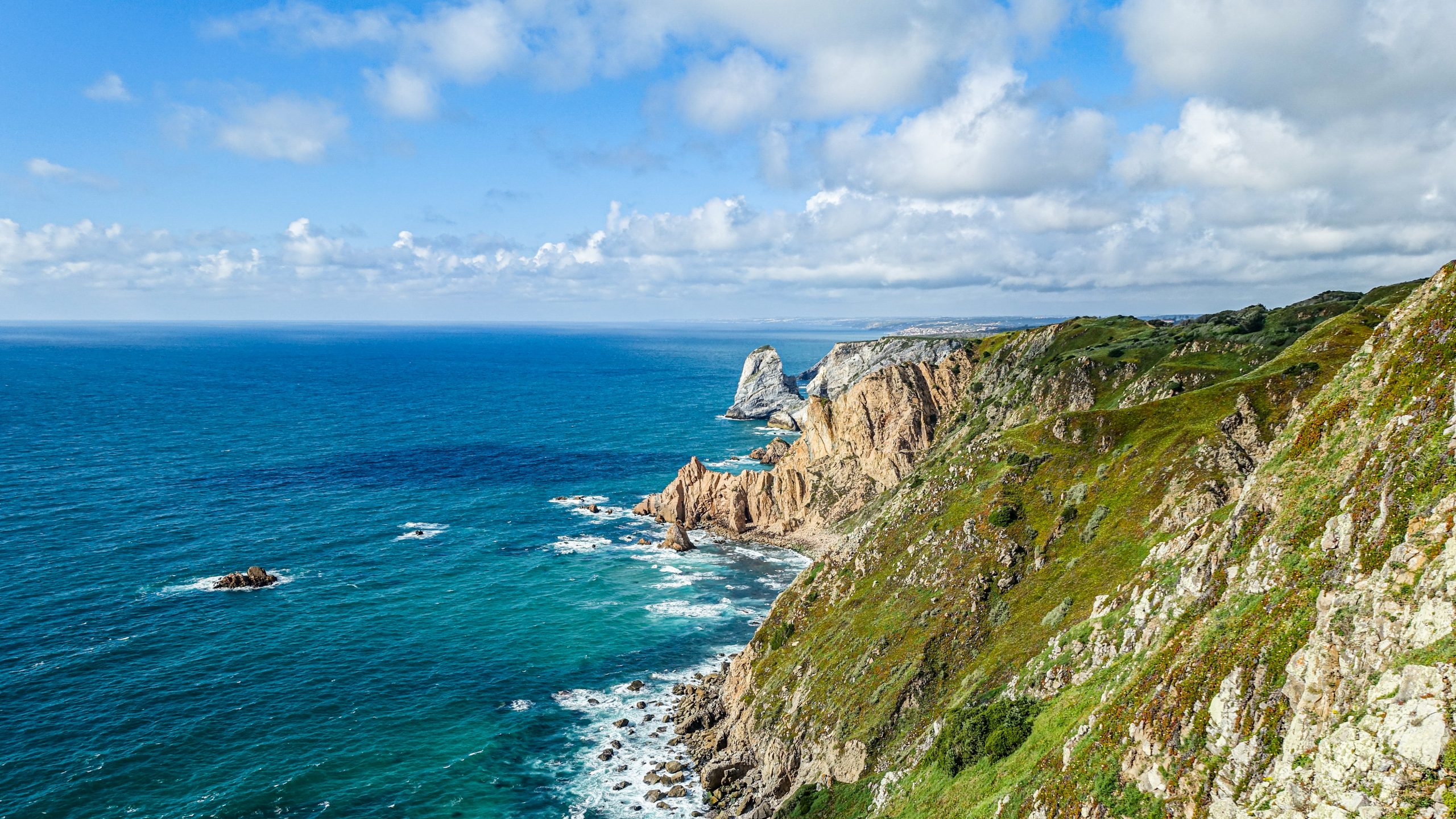 Falaises atlantiques escarpées