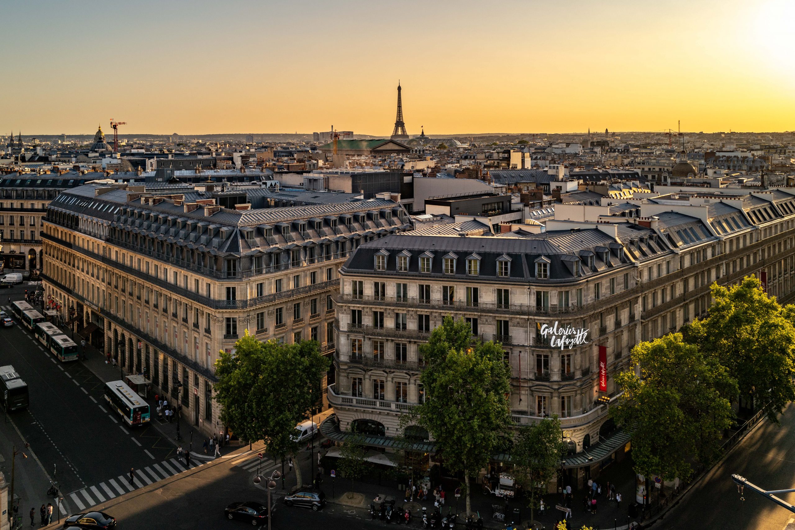 Galeries Lafayette et Tour Eiffel