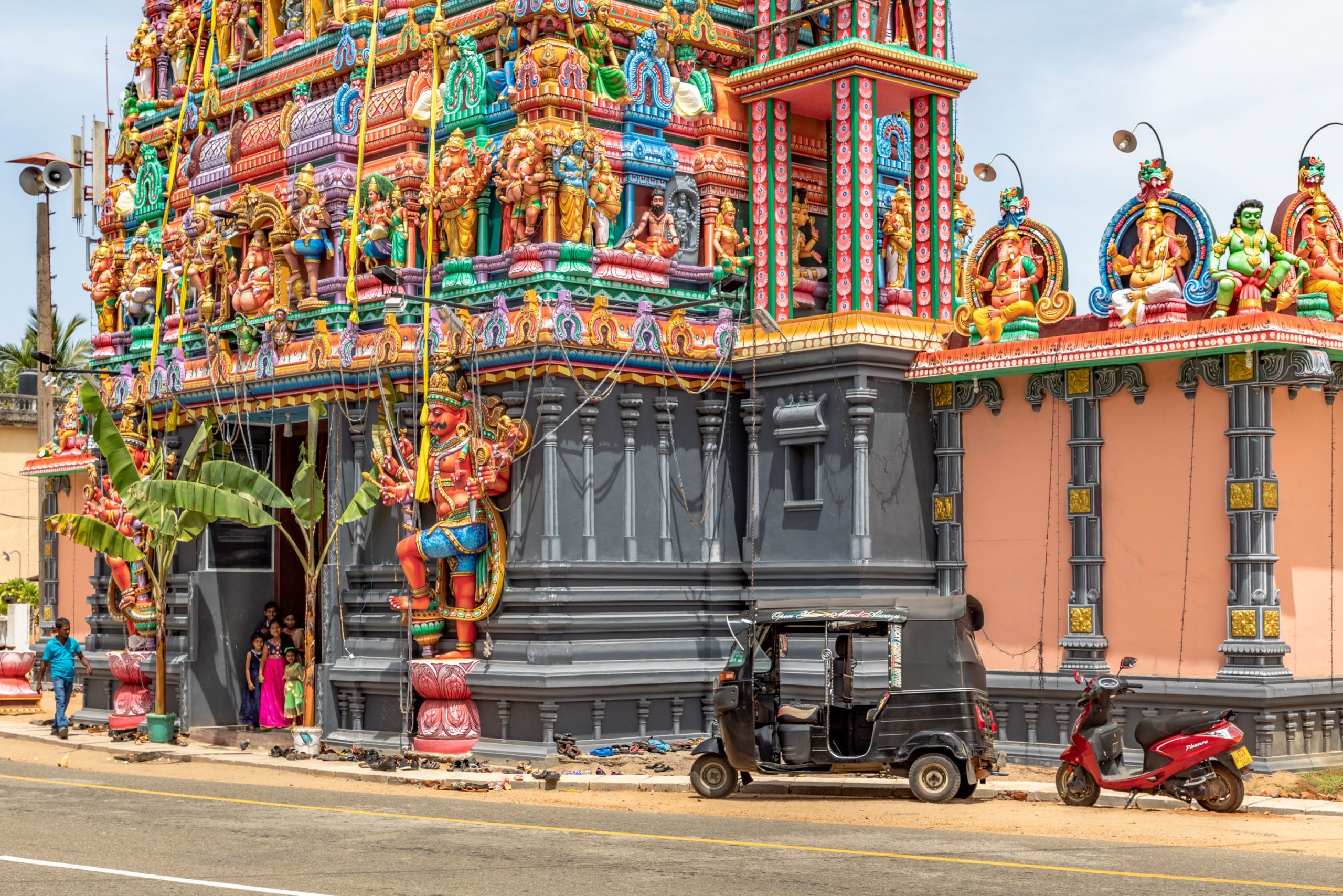 Gopuram coloré d’un temple hindou