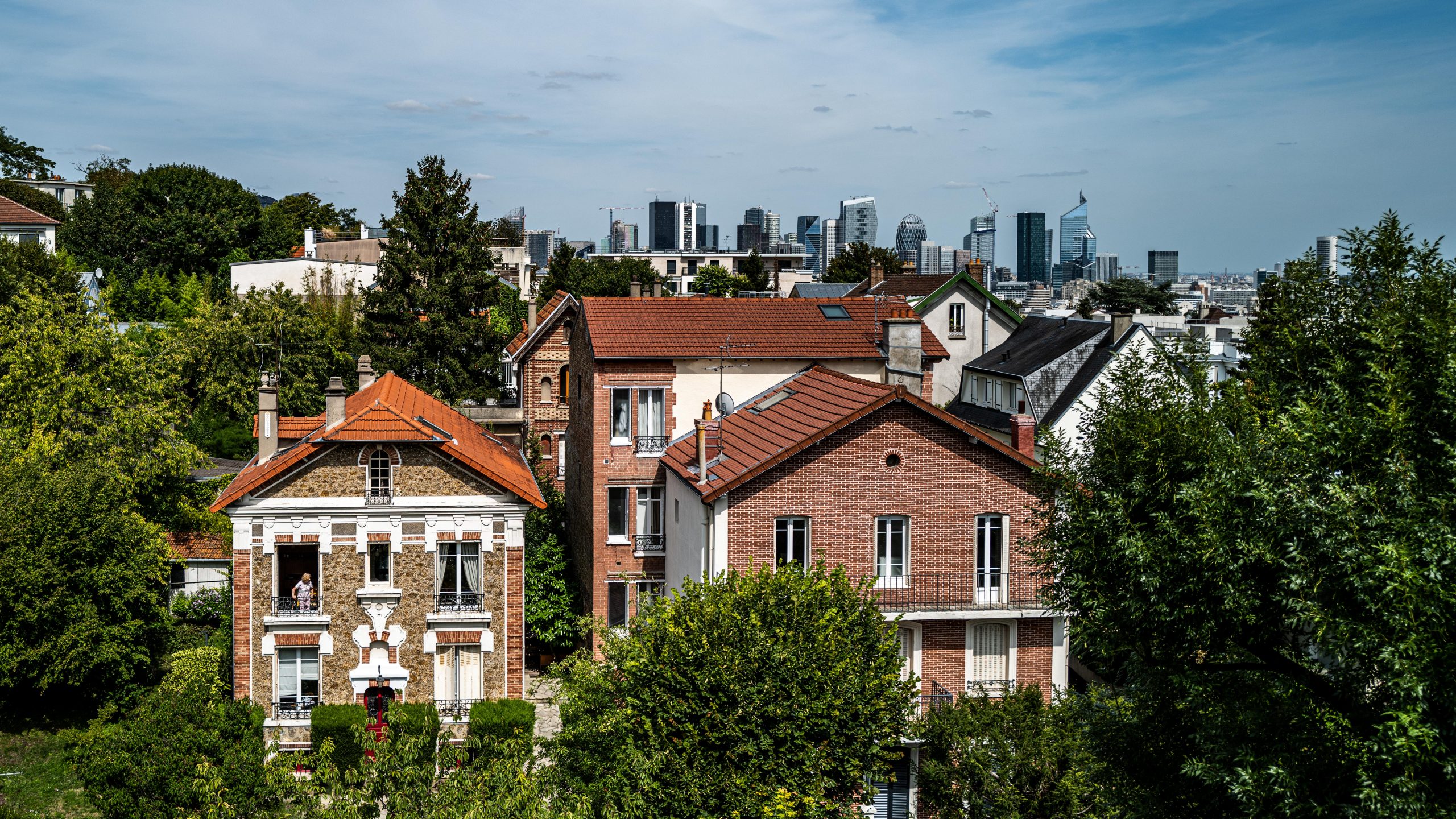 Maisons de Suresnes devant La Défense