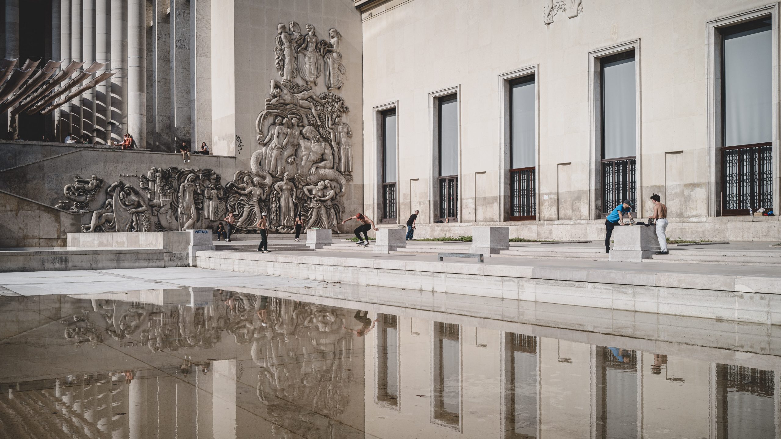 Skateurs sur l’esplanade Trocadéro