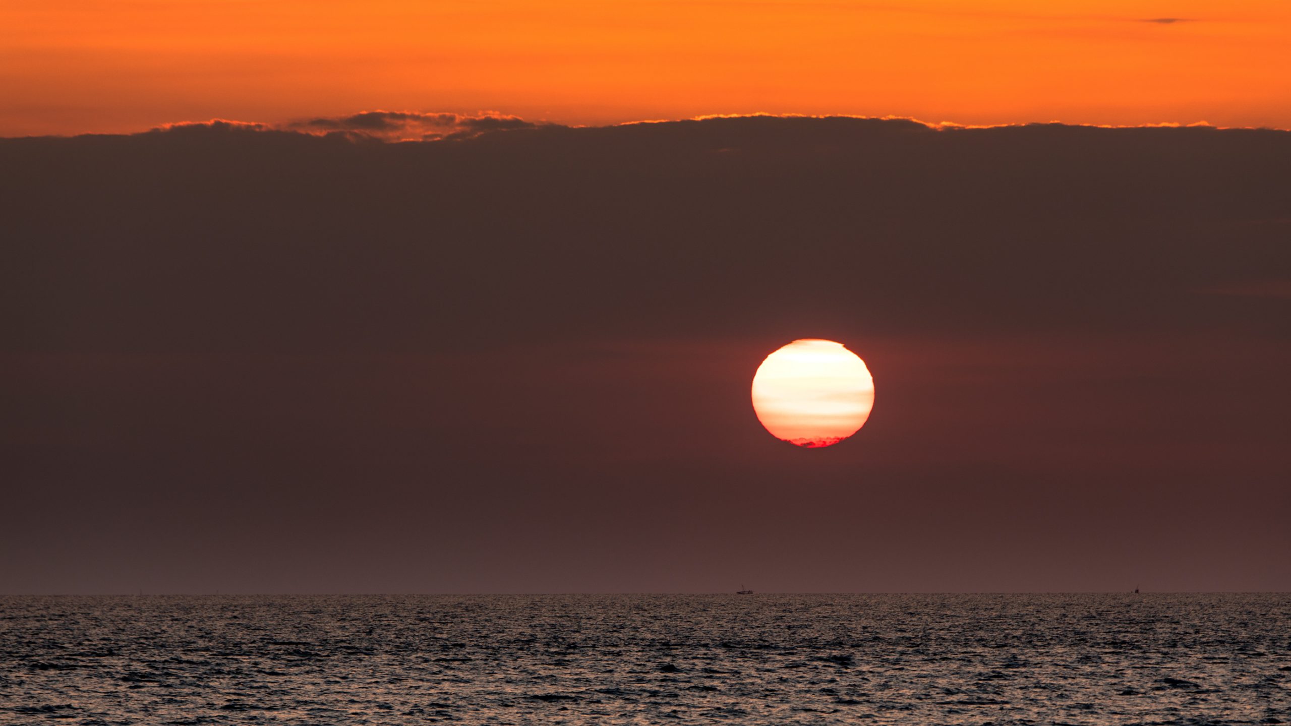Soleil couchant sur la mer