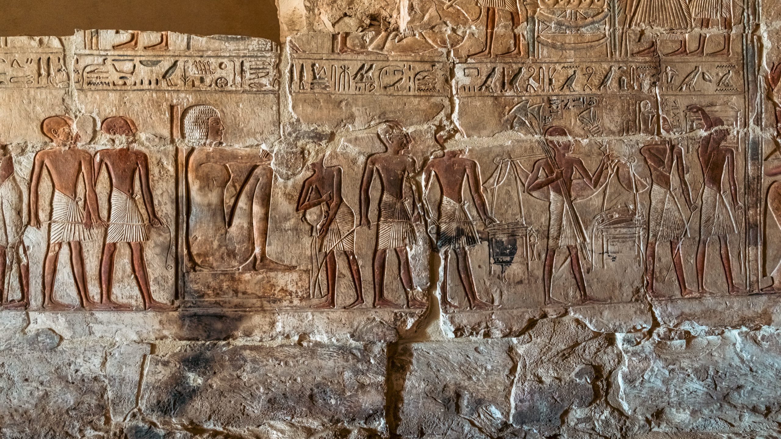 Bas-relief hiéroglyphique du temple égyptien