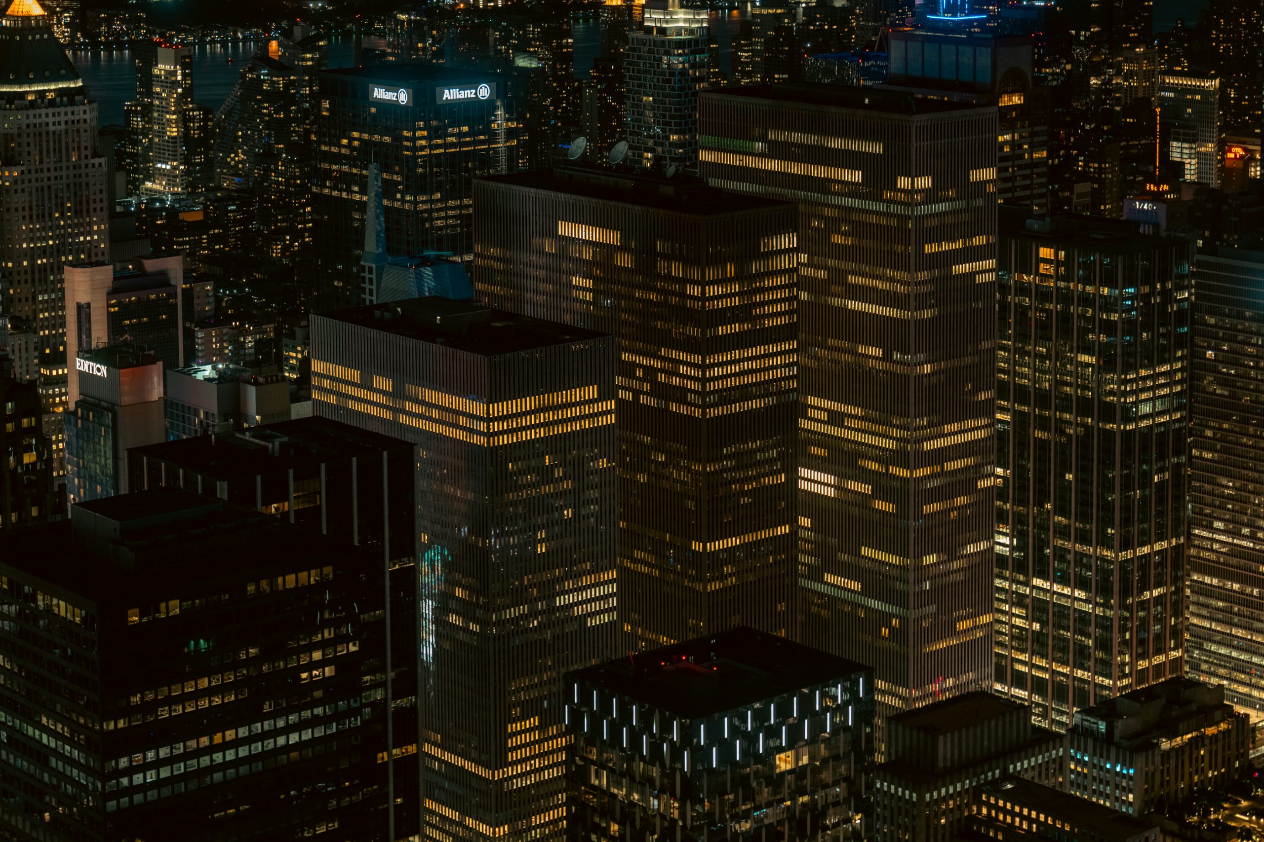 Gratte-Ciel Illuminés de Manhattan