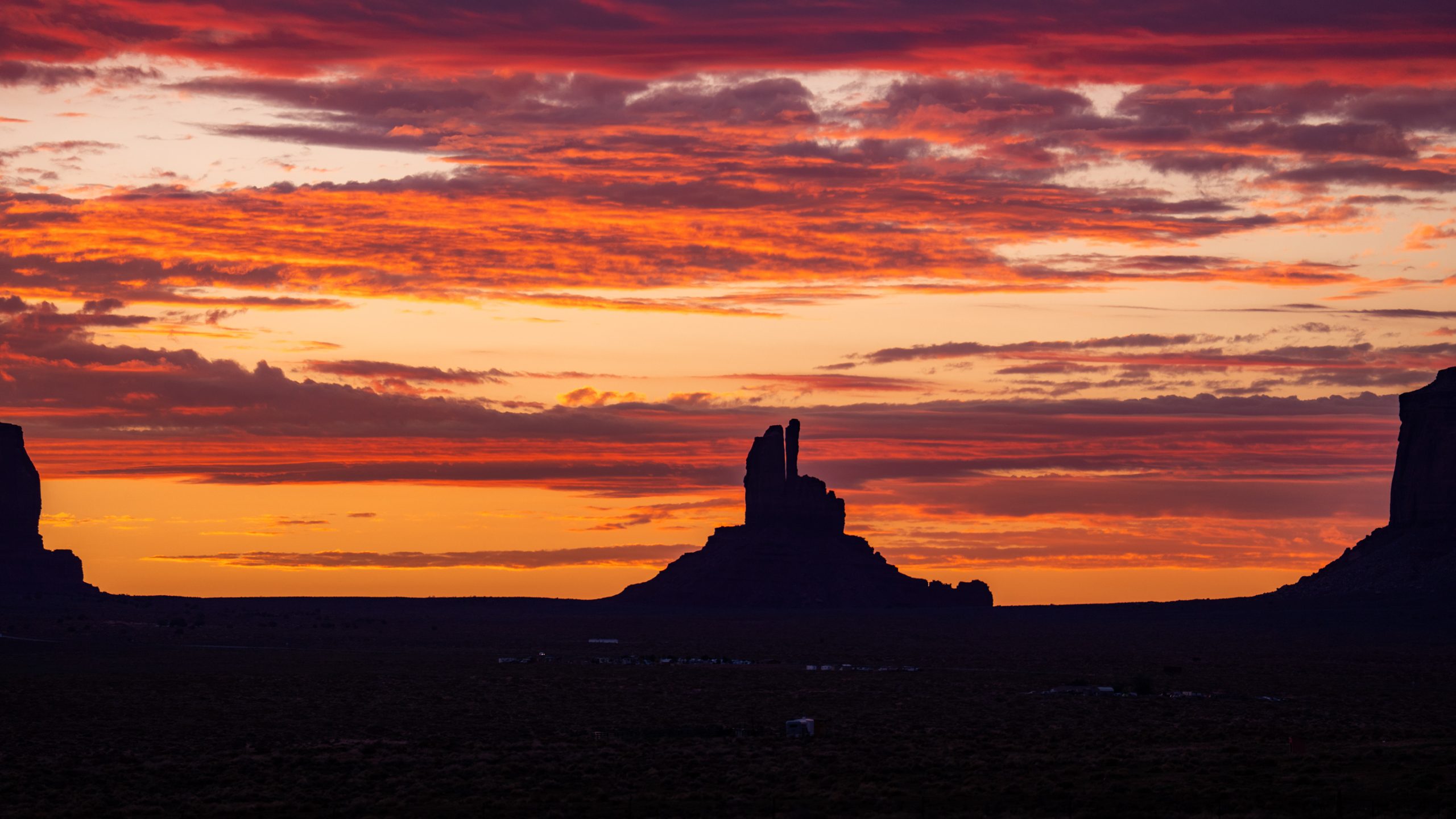 Silhouette du West Mitten Butte