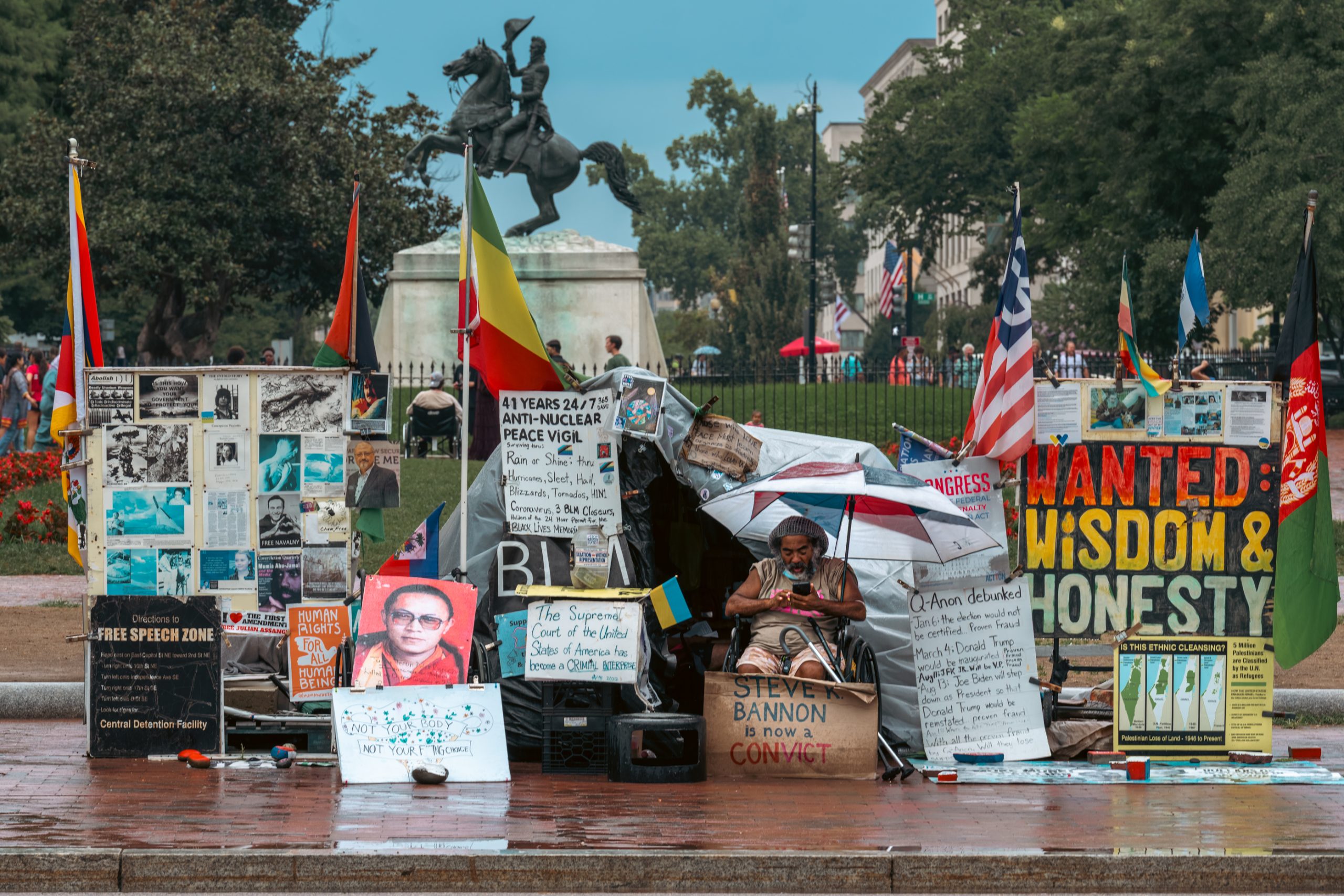 Vigie anti-nucléaire à Lafayette Square