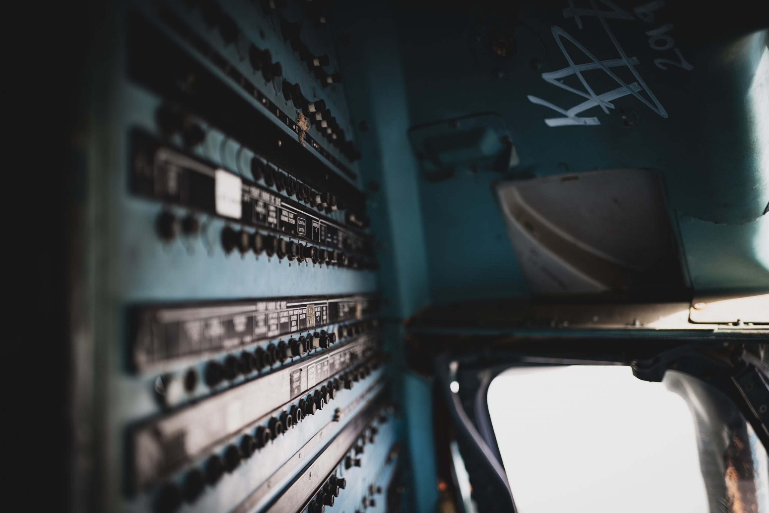 Panneau de disjoncteurs d’hélicoptère