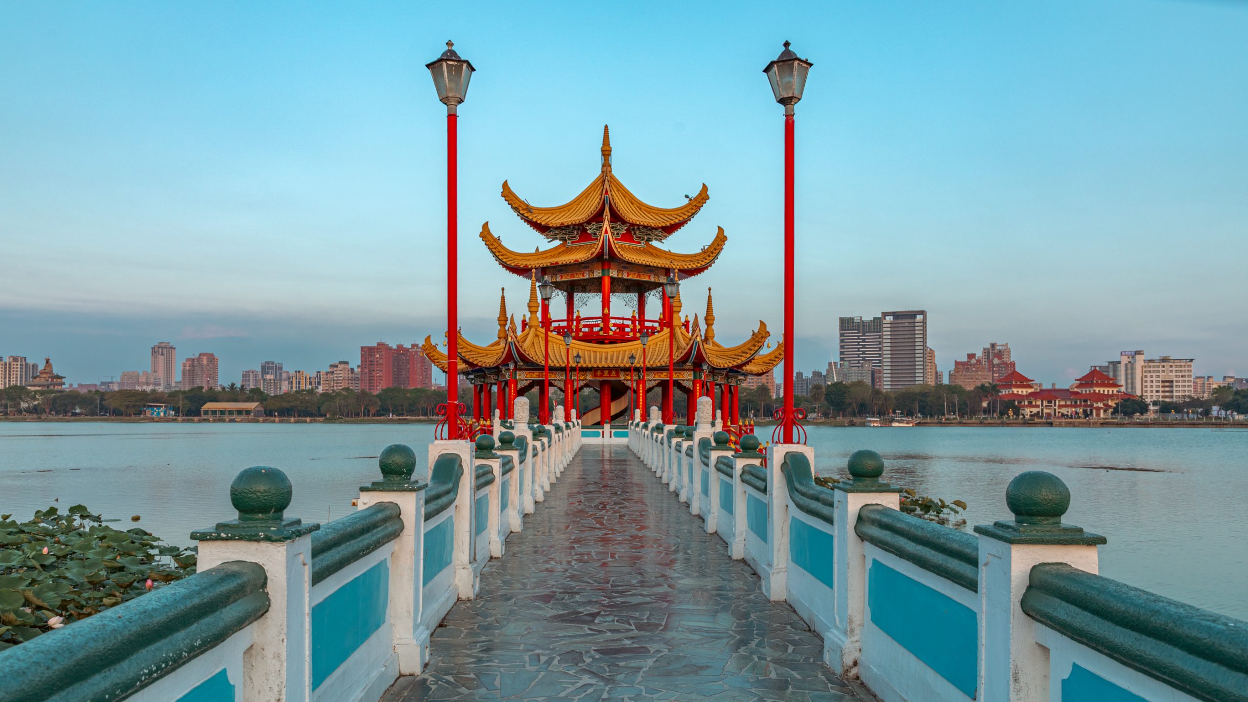 Pavillon sur l’Étang de Lotus
