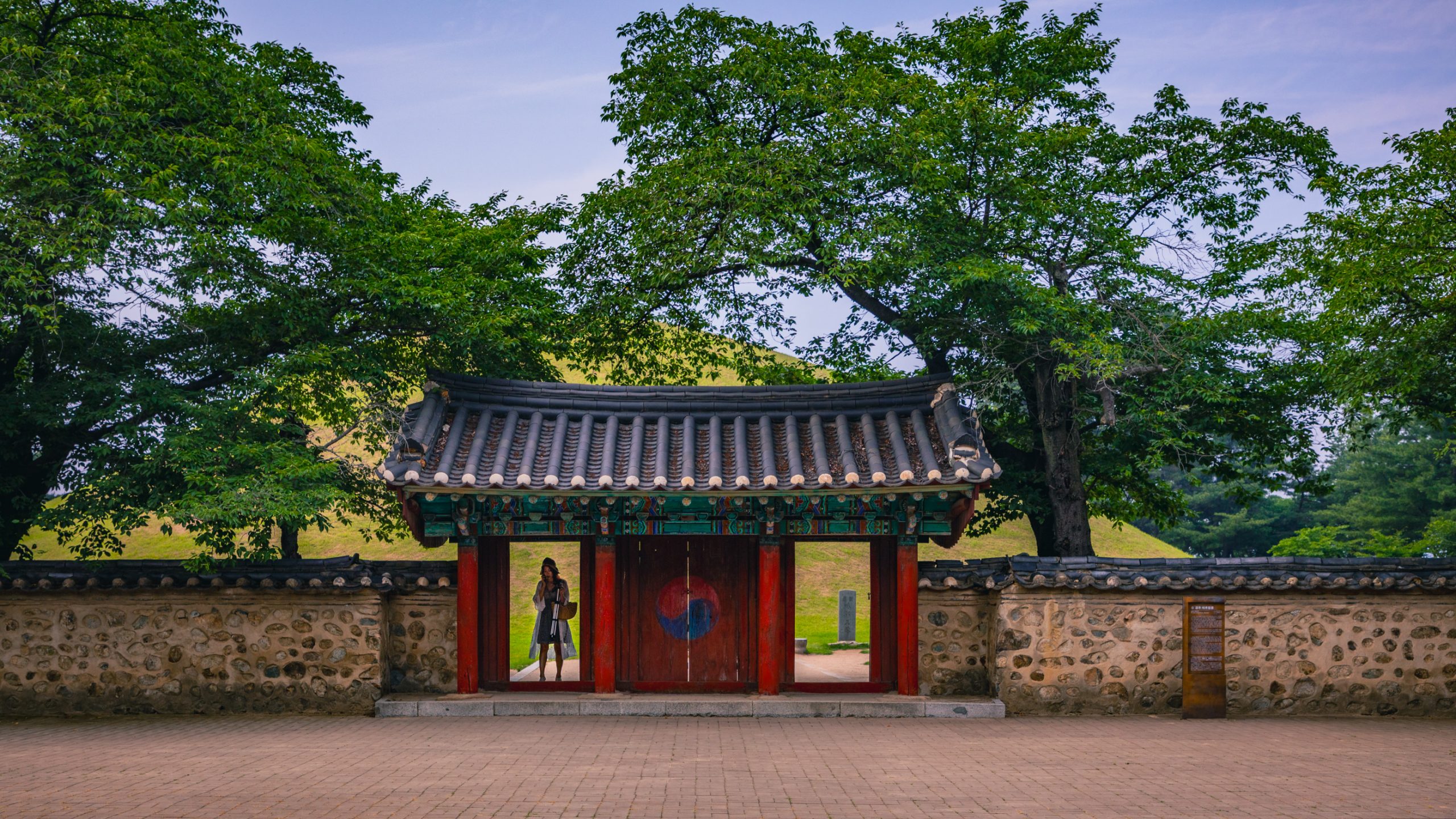 Porte du tumulus royal de Silla