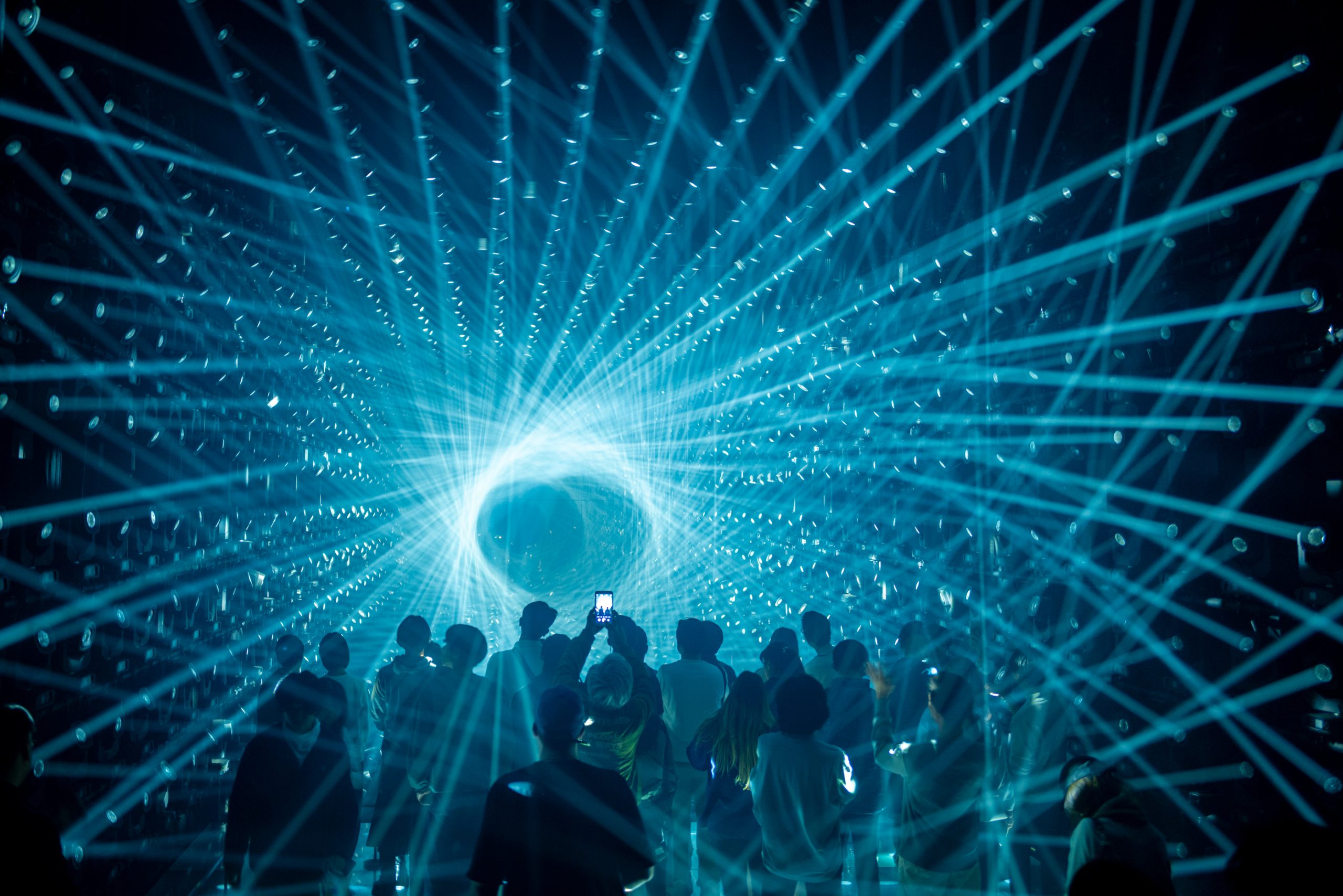 Tunnel de Lasers Immersif