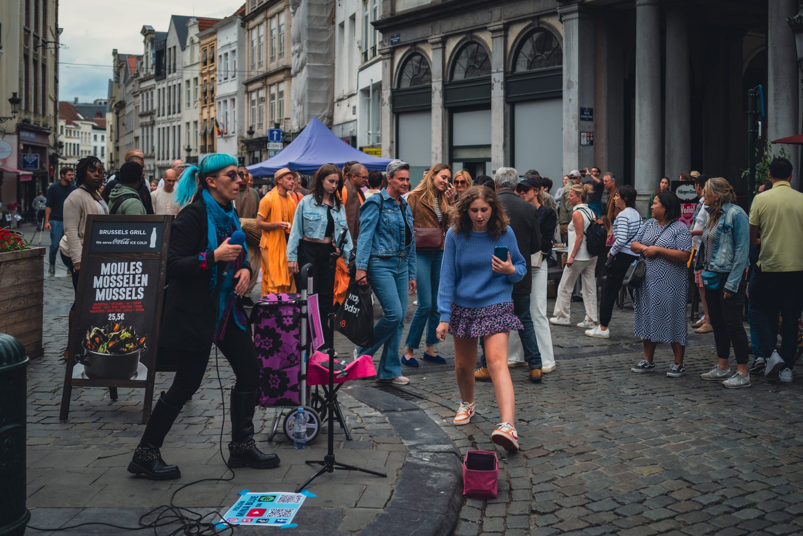 Chanteuse de rue à Bruxelles
