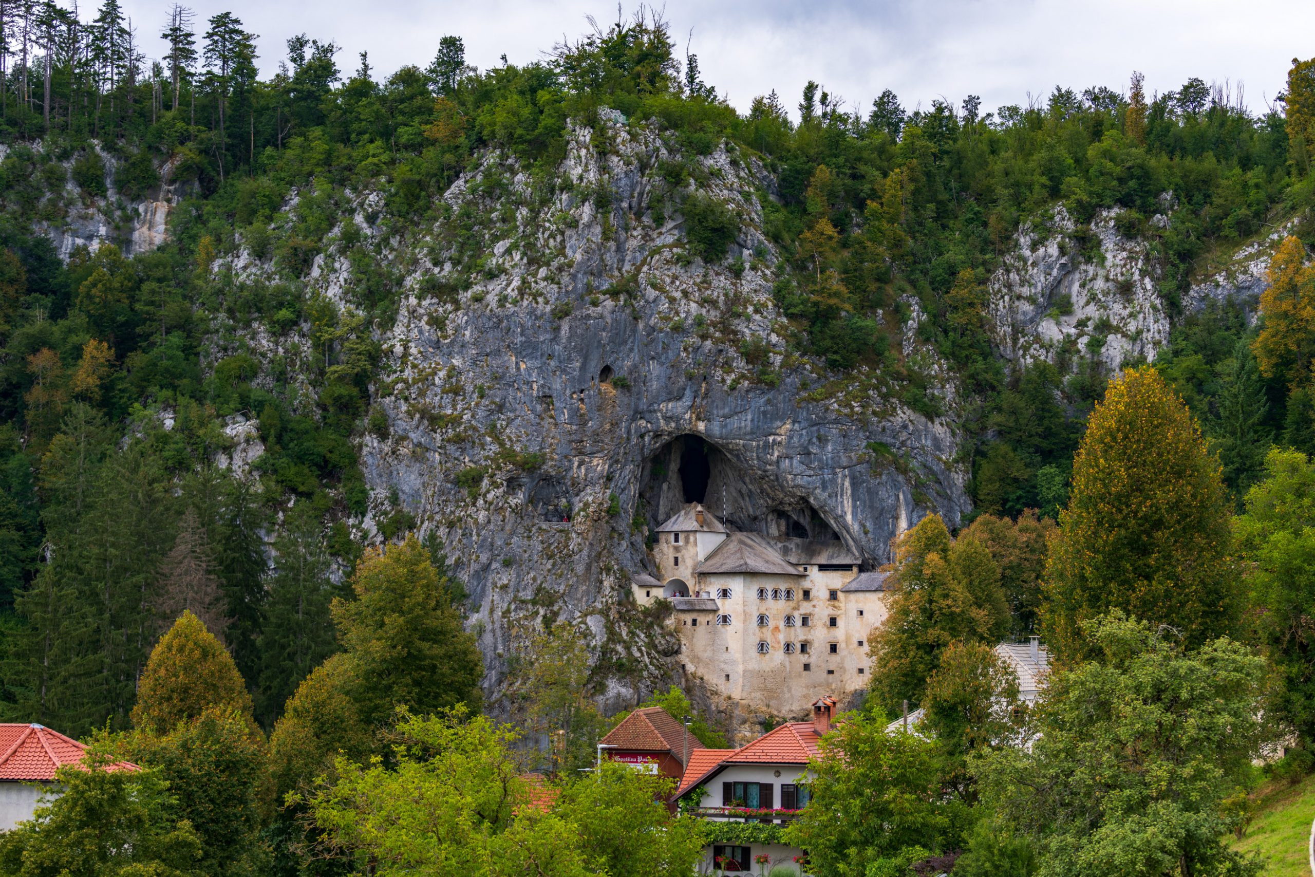 Château de Predjama Slovénie